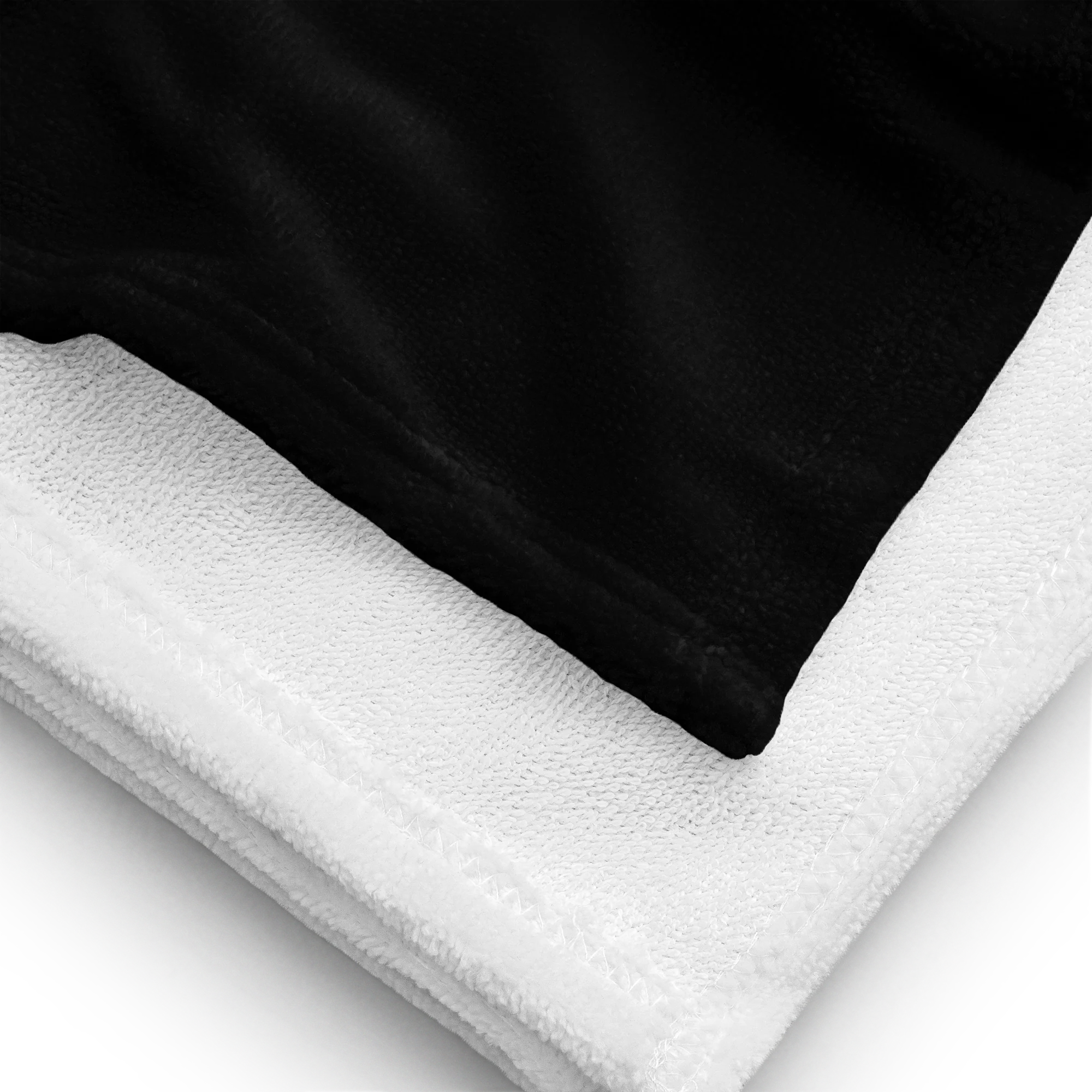 Page Six Famous Towel - Image 4